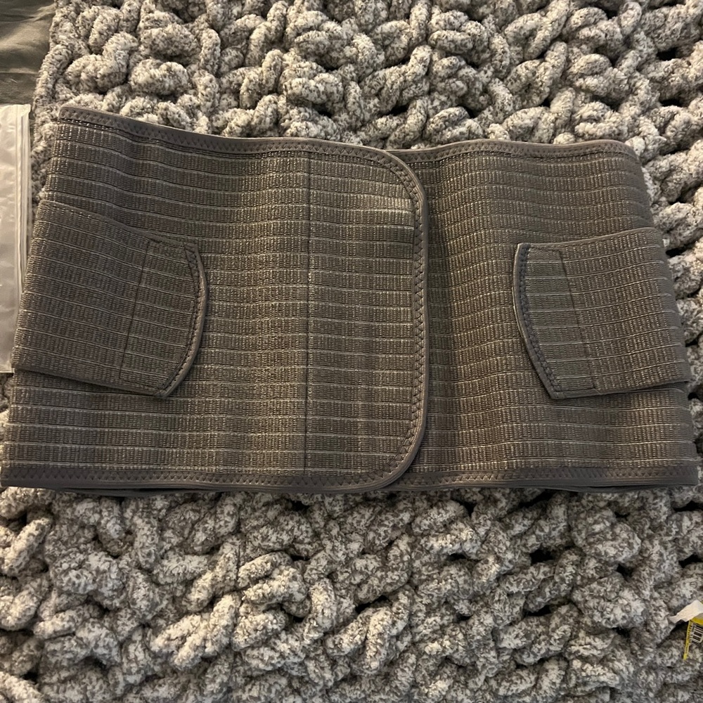 Gray Elastic belly binder recovery belt